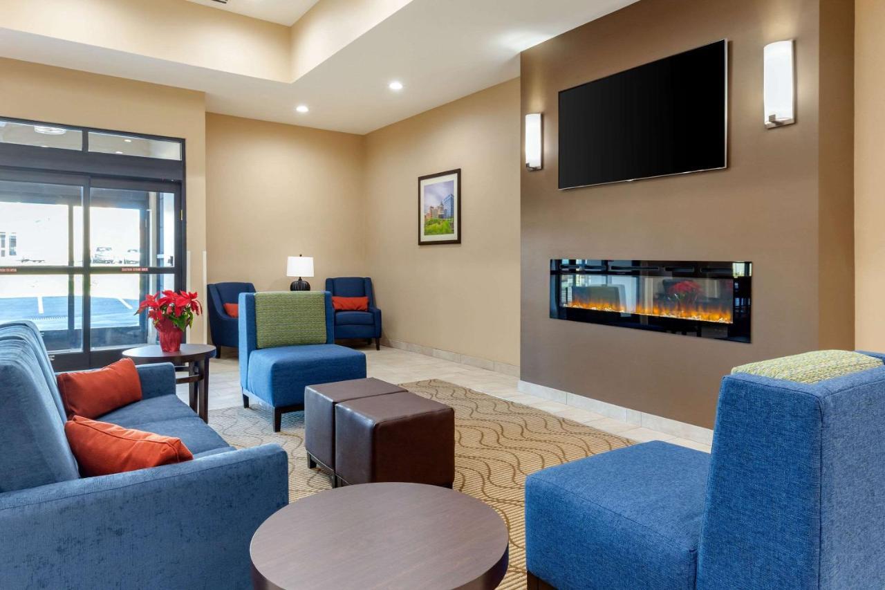 Comfort Suites Greensboro-High Point Екстер'єр фото