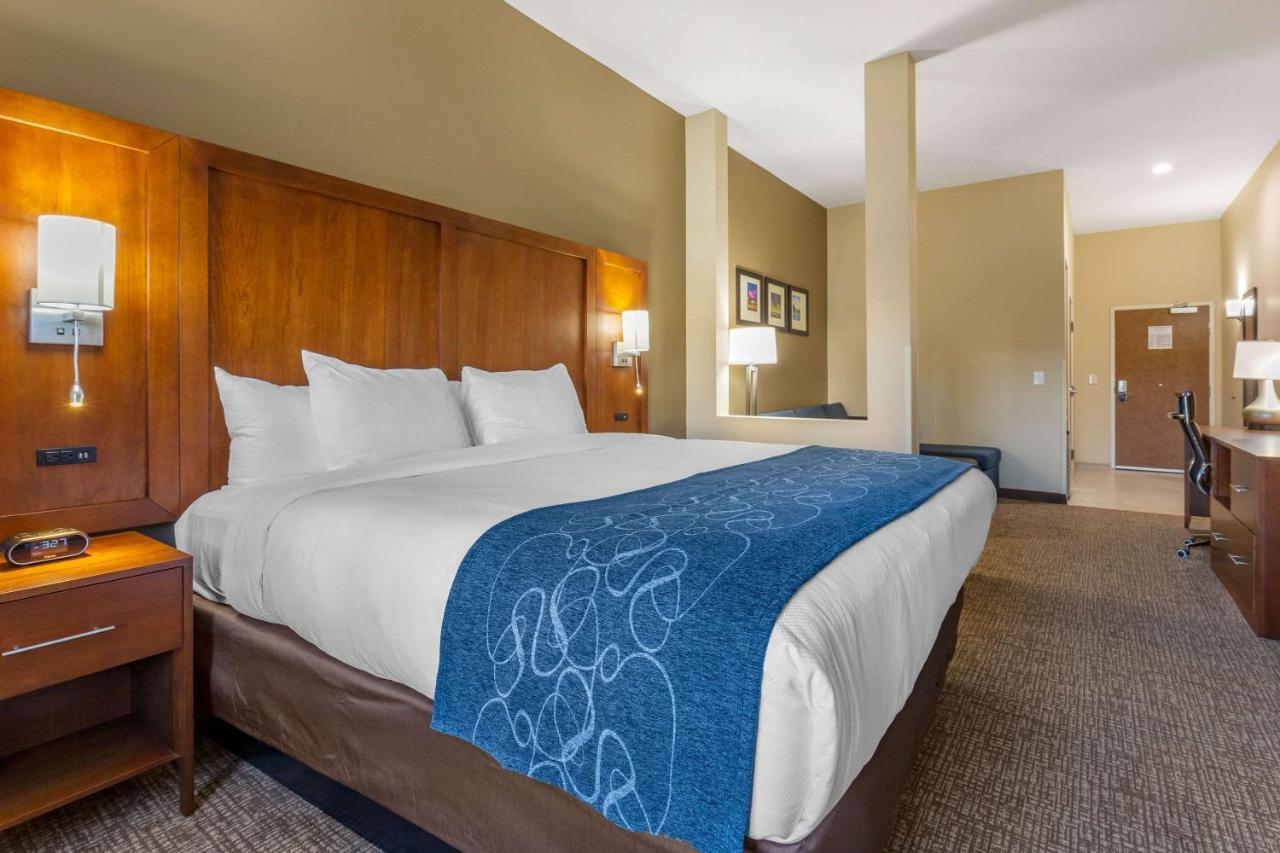 Comfort Suites Greensboro-High Point Екстер'єр фото