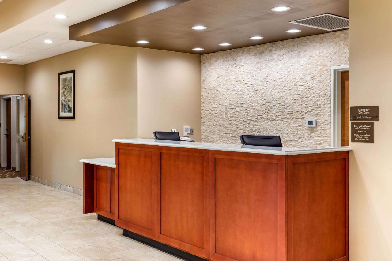 Comfort Suites Greensboro-High Point Екстер'єр фото